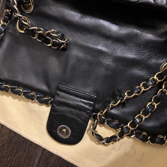 Chanel classic chain flap bag - Picture 9 of 11